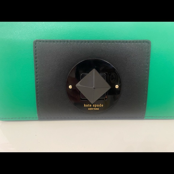 Green and Black Kate Spade Wallet - Picture 2 of 10